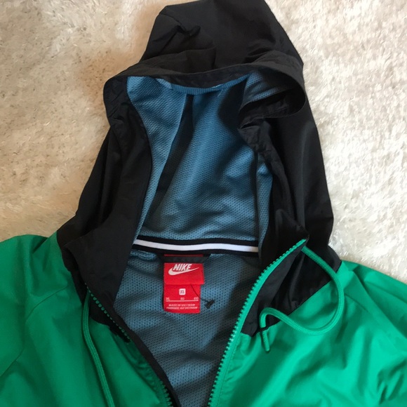 Nike Jacket Authentic - Picture 3 of 5